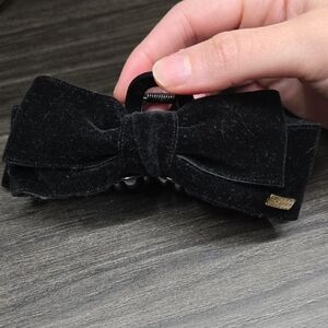 Black Velvet Hair Clip